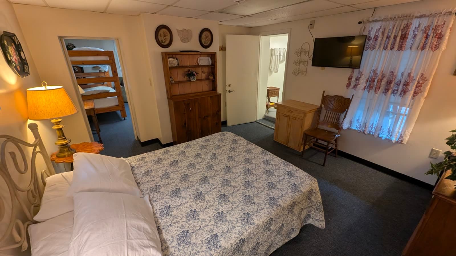 Railrider Retreat Suite at The Tunnel Hotel