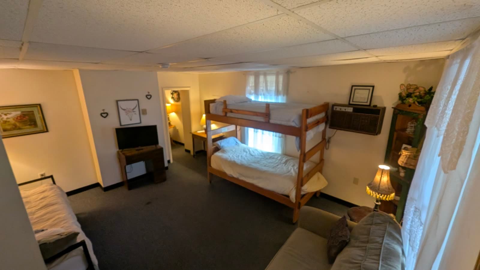Railrider Retreat Suite, view 11