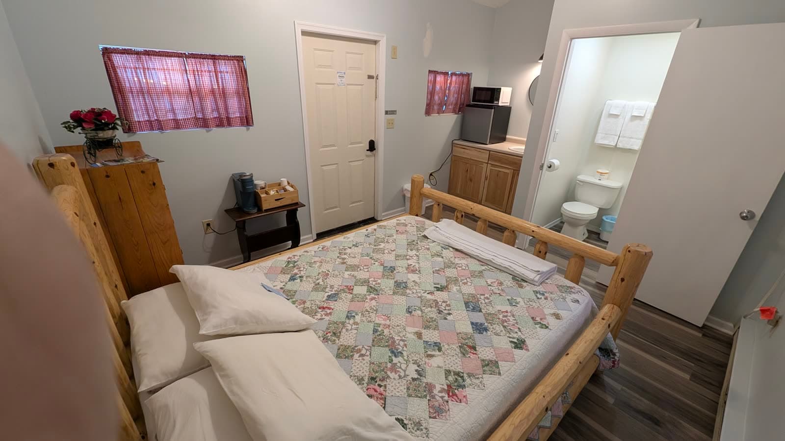 Queen City Sleeper, view 4