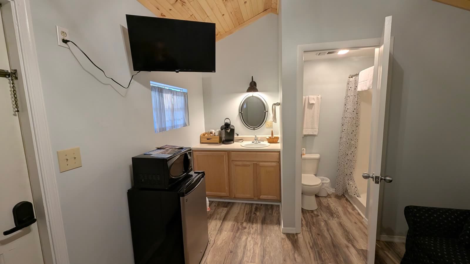 Depot Deluxe, view 9